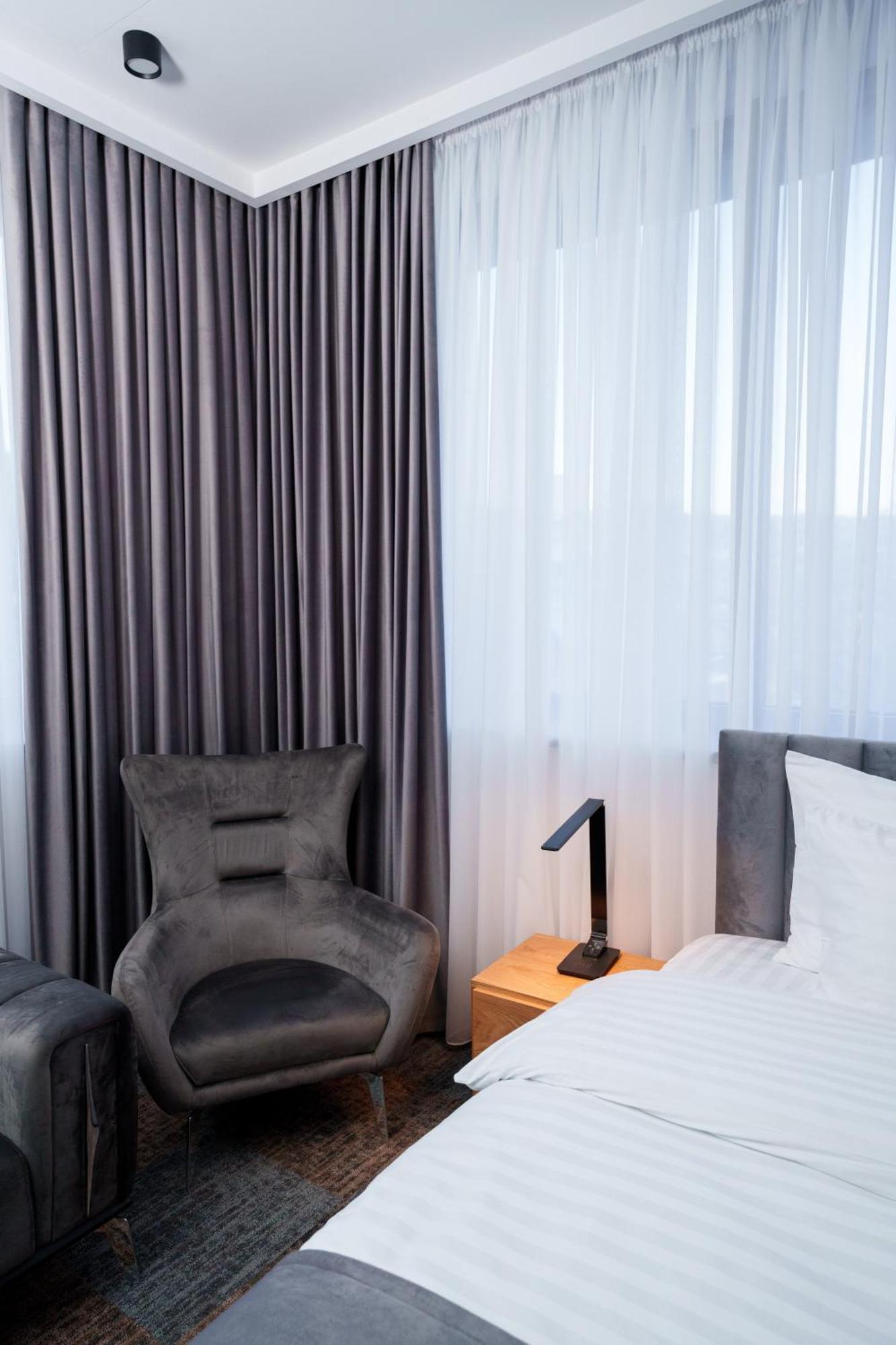 Revive Boutique Hotel Erevan Exterior foto